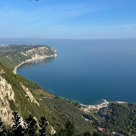 Fonte D'Olio Conero Relais Panzió Sirolo Kültér fotó